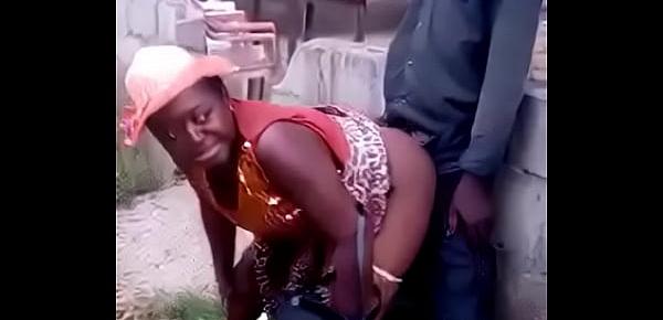  Les femmes bassa et douala le mbit vous a koi... - Les Enfoirés 237.MP4